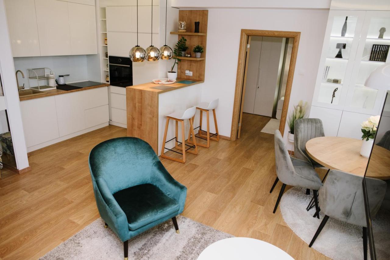 Lusso Apartman Subotica Bagian luar foto
