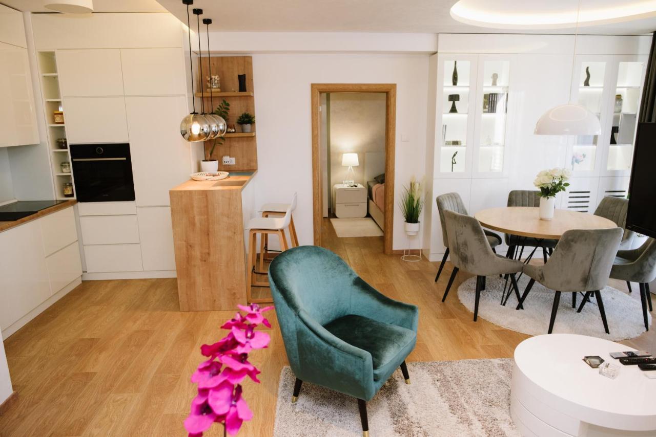 Lusso Apartman Subotica Bagian luar foto