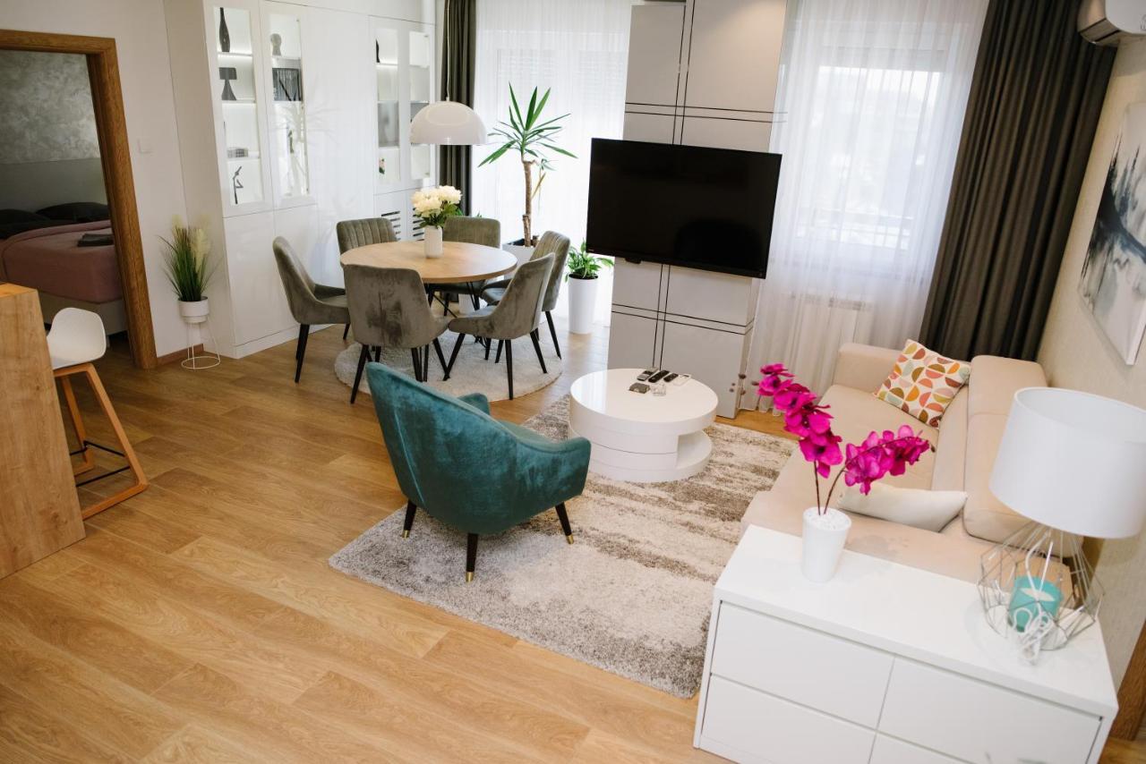 Lusso Apartman Subotica Bagian luar foto