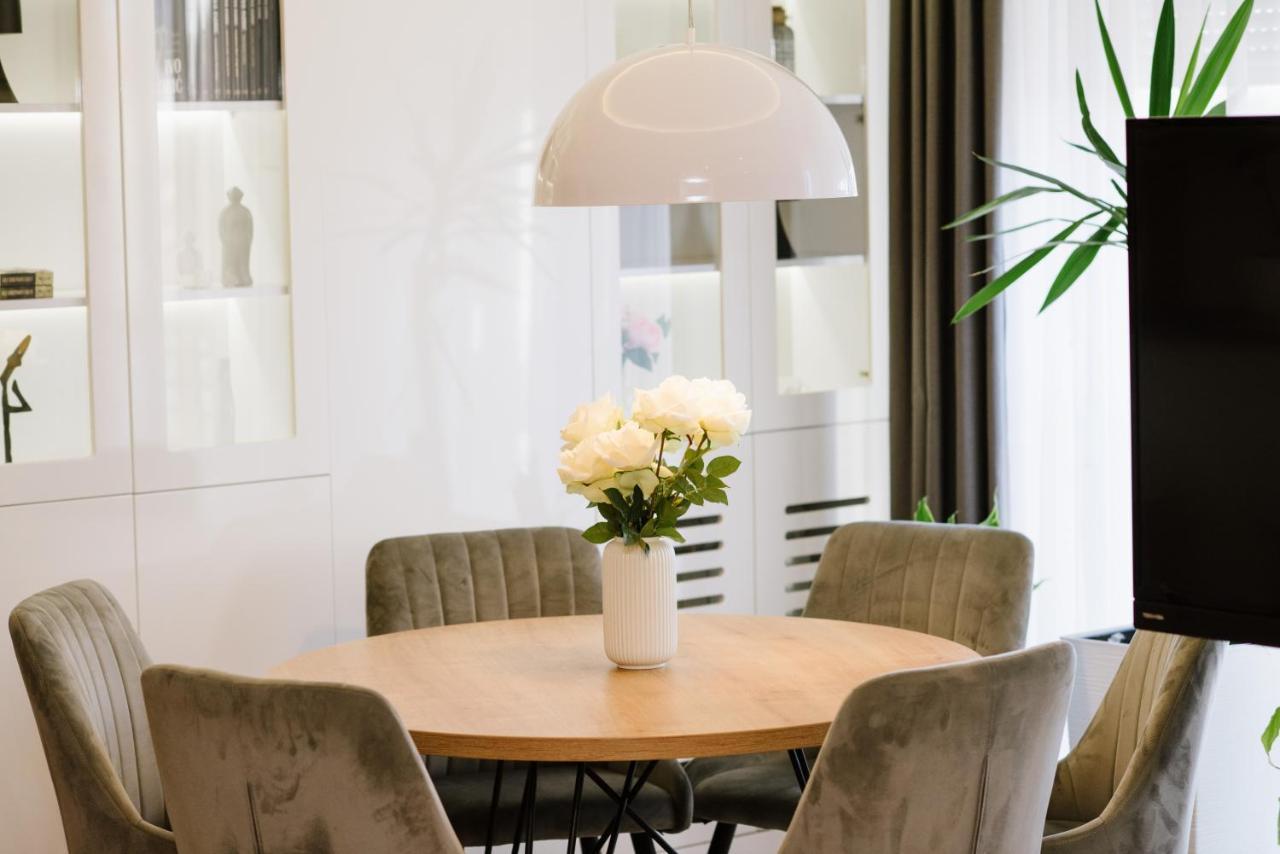 Lusso Apartman Subotica Bagian luar foto