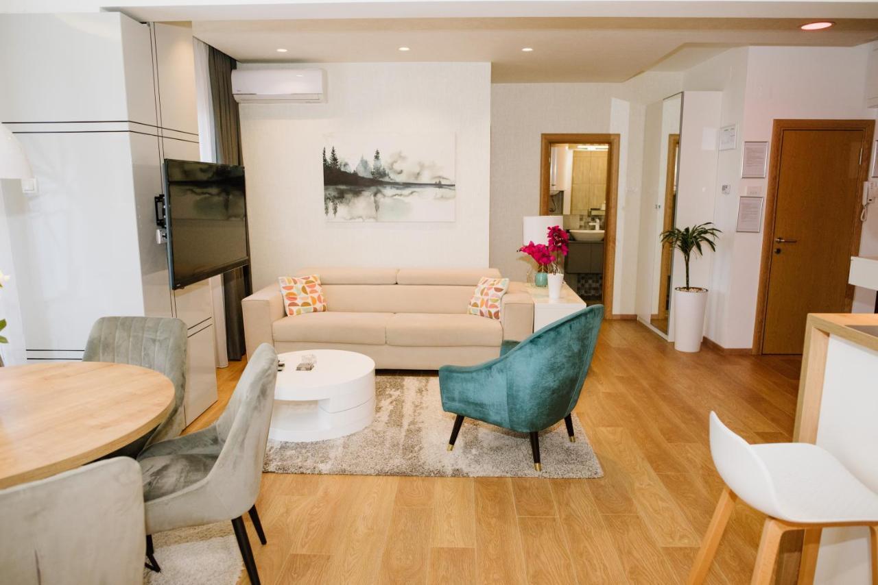 Lusso Apartman Subotica Bagian luar foto